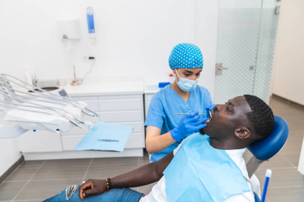 Best Emergency Cosmetic Dentistry (e.g., broken veneers) in Uhland, TX